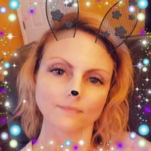 Meet your Posher, Leigh